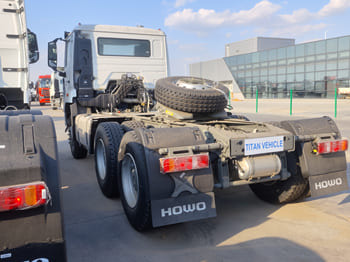 SINOTRUK 6x4 Sino Howo Truck for Sale in Sierra Leone - Тягач: фото 4 SINOTRUK 6x4 Sino Howo Truck for Sale in Sierra Leone - Тягач: фото 4