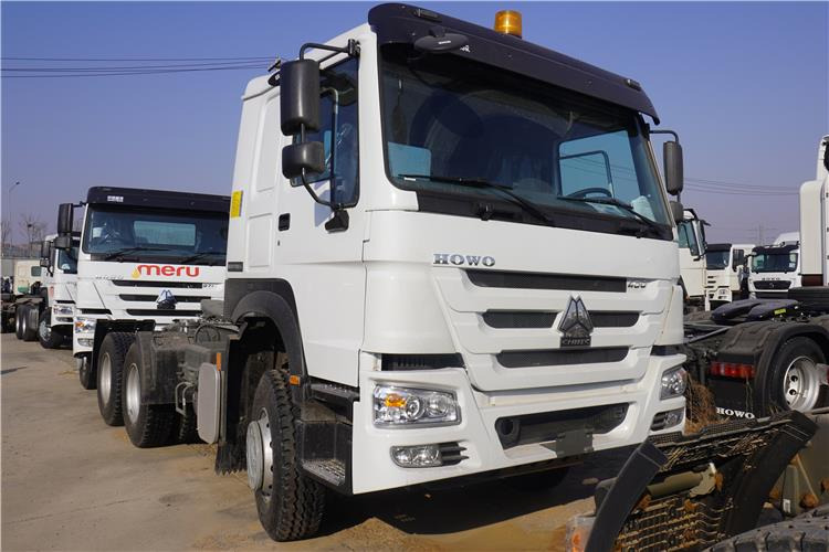 SINOTRUK Howo Truck Head Price 400HP for Sale In Guinea - Тягач: фото 1 SINOTRUK Howo Truck Head Price 400HP for Sale In Guinea - Тягач: фото 1