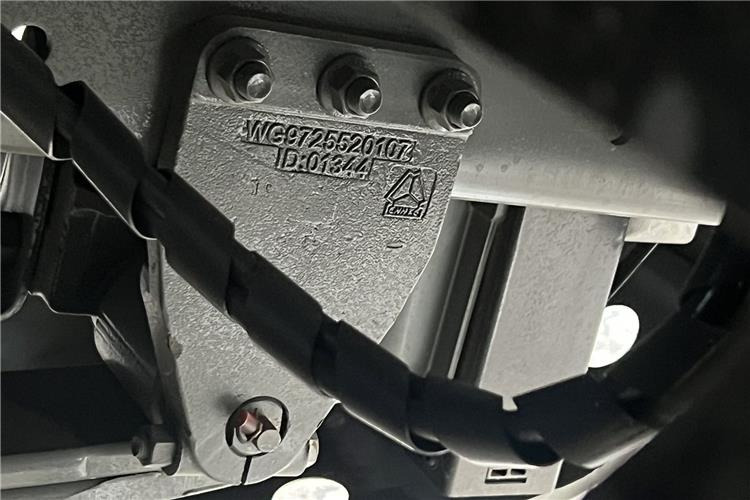 SINOTRUK Howo Truck Price - 400hp 10 Wheeler for Sale In Cameroon - Тягач: фото 4 SINOTRUK Howo Truck Price - 400hp 10 Wheeler for Sale In Cameroon - Тягач: фото 4