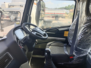SINOTRUK Sinotruck for sale for Sale in Malawi - Тягач: фото 5 SINOTRUK Sinotruck for sale for Sale in Malawi - Тягач: фото 5