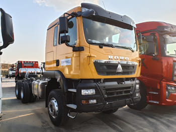 SINOTRUK TX380 Sinotruck for Sale in Ghana - Тягач: фото 1 SINOTRUK TX380 Sinotruck for Sale in Ghana - Тягач: фото 1