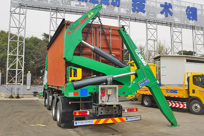 XCMG 20 Ft Side Loader Truck for Sale in Zambia - Грузовик-контейнеровоз/ Сменный кузов: фото 4 XCMG 20 Ft Side Loader Truck for Sale in Zambia - Грузовик-контейнеровоз/ Сменный кузов: фото 4