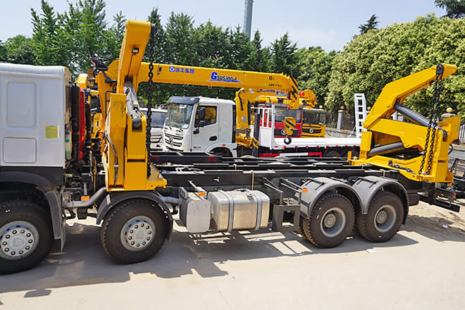 XCMG 20Ft Container Side Lift Truck for Sale in Guyana - Грузовик-контейнеровоз/ Сменный кузов: фото 3 XCMG 20Ft Container Side Lift Truck for Sale in Guyana - Грузовик-контейнеровоз/ Сменный кузов: фото 3