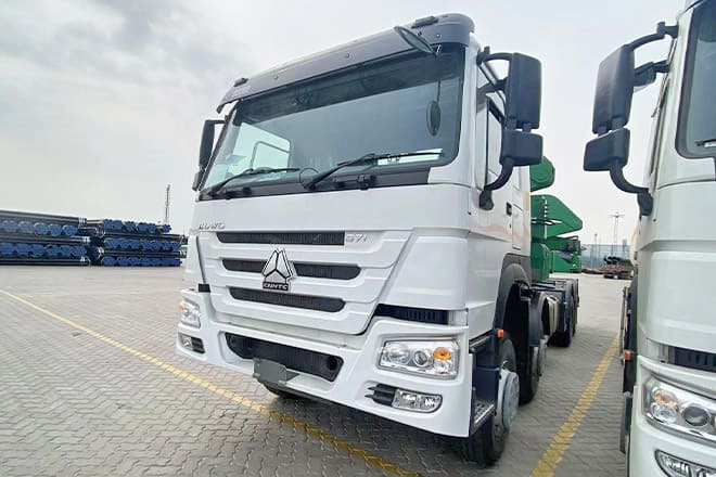 XCMG 20Ft Container Side Loader Truck for Sale in Tanzania - Грузовик-контейнеровоз/ Сменный кузов: фото 4 XCMG 20Ft Container Side Loader Truck for Sale in Tanzania - Грузовик-контейнеровоз/ Сменный кузов: фото 4
