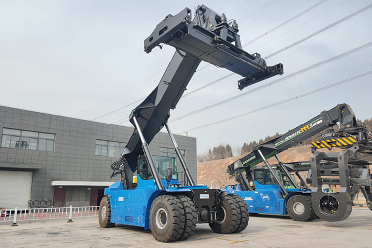 XCMG Reach Stacker Container Handler for sale in Malawi - Контейнерный погрузчик: фото 2 XCMG Reach Stacker Container Handler for sale in Malawi - Контейнерный погрузчик: фото 2
