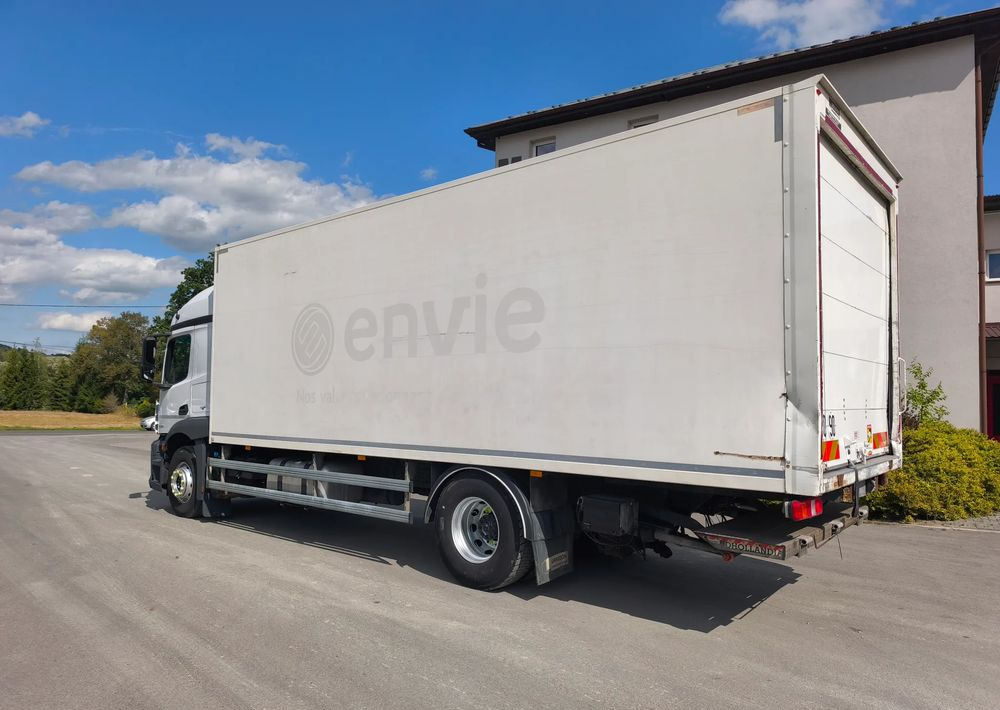 Mercedes-Benz ACTROS 18.360 kontener 18 p , winda - Грузовик с закрытым кузовом: фото 4 Mercedes-Benz ACTROS 18.360 kontener 18 p , winda - Грузовик с закрытым кузовом: фото 4