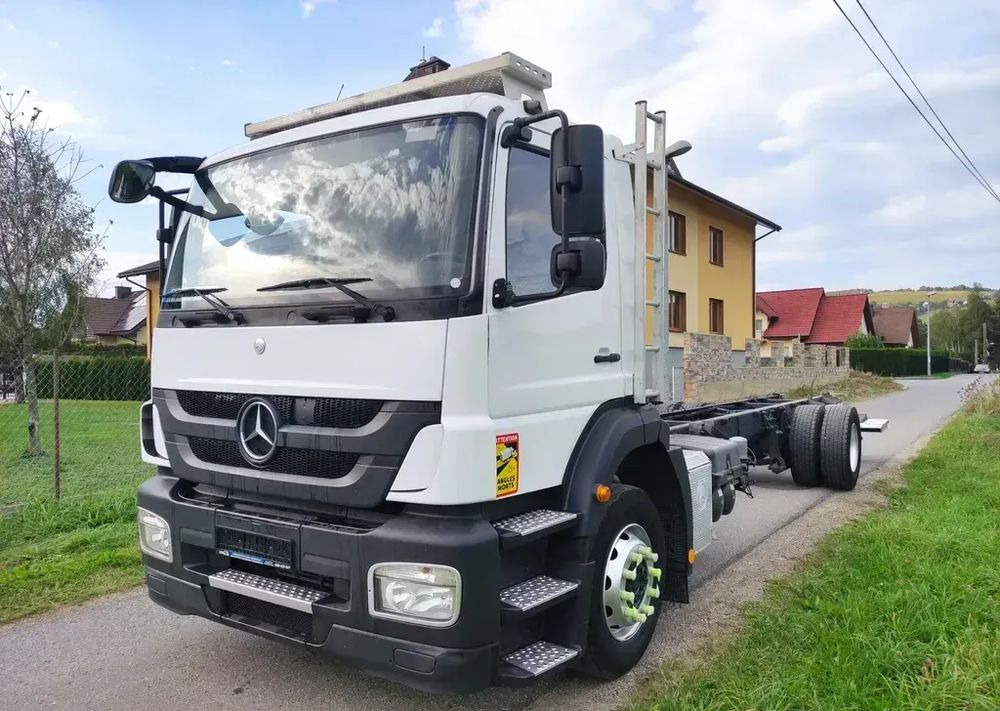 Mercedes-Benz AXOR 1829 rama do zabudowy blokada mostu - Грузовик-шасси: фото 1 Mercedes-Benz AXOR 1829 rama do zabudowy blokada mostu - Грузовик-шасси: фото 1