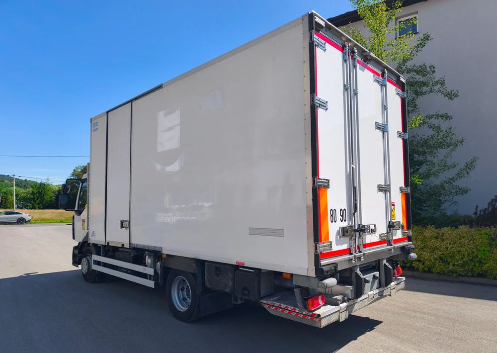 Renault GAMA D 12.210  chłodnia izoterma 14 palet poduszka - Рефрижератор: фото 2 Renault GAMA D 12.210  chłodnia izoterma 14 palet poduszka - Рефрижератор: фото 2