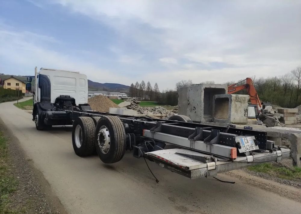 Renault Premium 26.380 Dxi 6x2 rama do zabudowy - Грузовик-шасси: фото 4 Renault Premium 26.380 Dxi 6x2 rama do zabudowy - Грузовик-шасси: фото 4