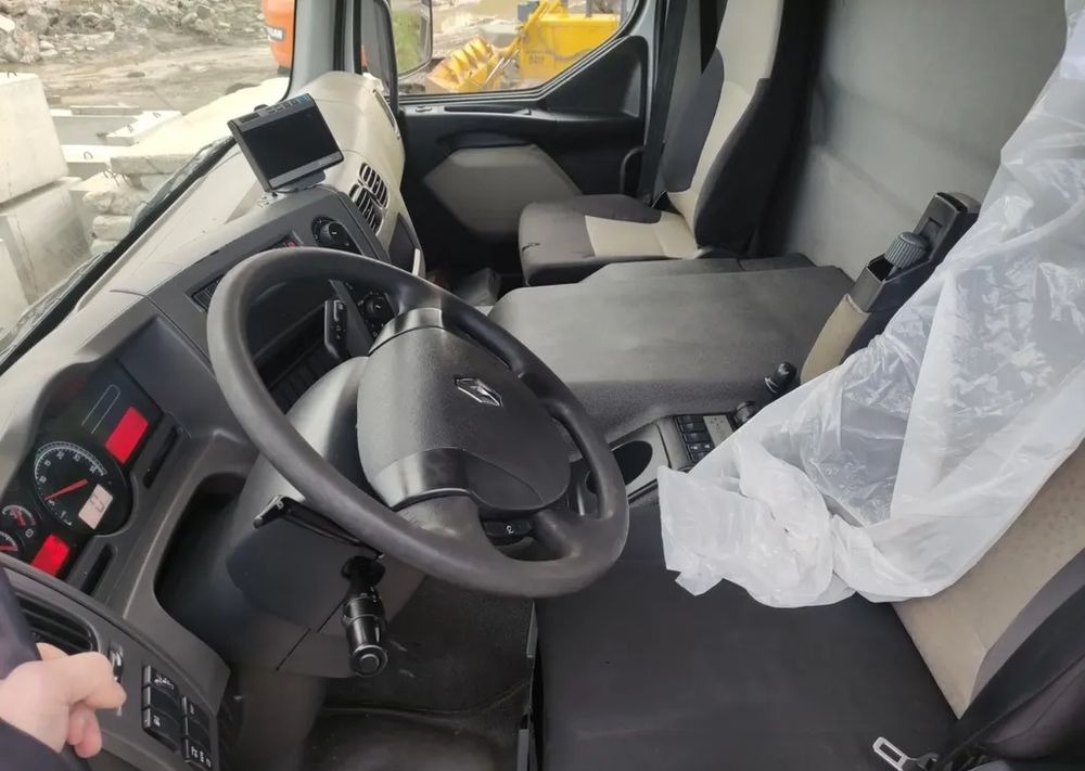 Renault Premium 26.380 Dxi 6x2 rama do zabudowy - Грузовик-шасси: фото 5 Renault Premium 26.380 Dxi 6x2 rama do zabudowy - Грузовик-шасси: фото 5