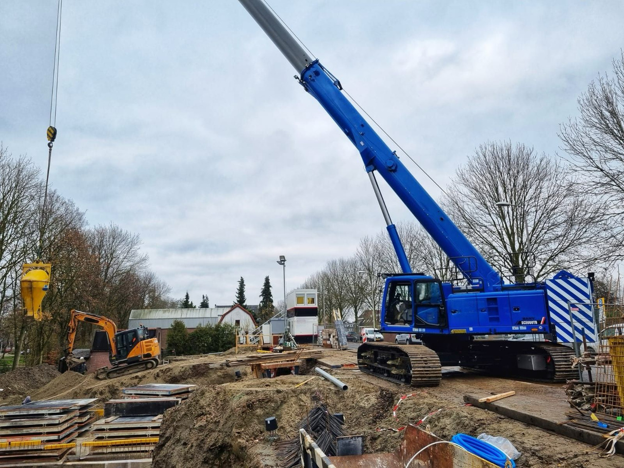 Sany SANY SCE 600TB - Гусеничный кран: фото 1 Sany SANY SCE 600TB - Гусеничный кран: фото 1