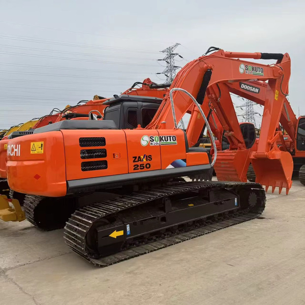 2023 Hitachi ZX250 - Гусеничный экскаватор: фото 2 2023 Hitachi ZX250 - Гусеничный экскаватор: фото 2