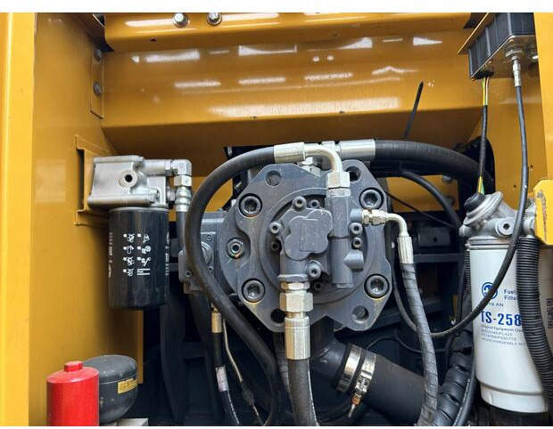 2023 XCMG XE215 - Гусеничный экскаватор: фото 3 2023 XCMG XE215 - Гусеничный экскаватор: фото 3