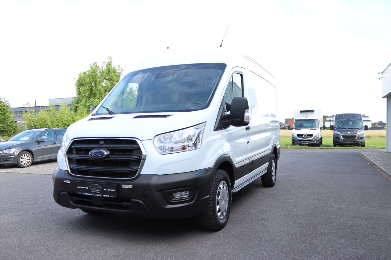 Ford Transit - Цельнометаллический фургон: фото 1 Ford Transit - Цельнометаллический фургон: фото 1