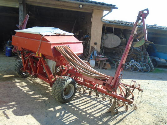 Kverneland DV6 - Сеялка: фото 2 Kverneland DV6 - Сеялка: фото 2