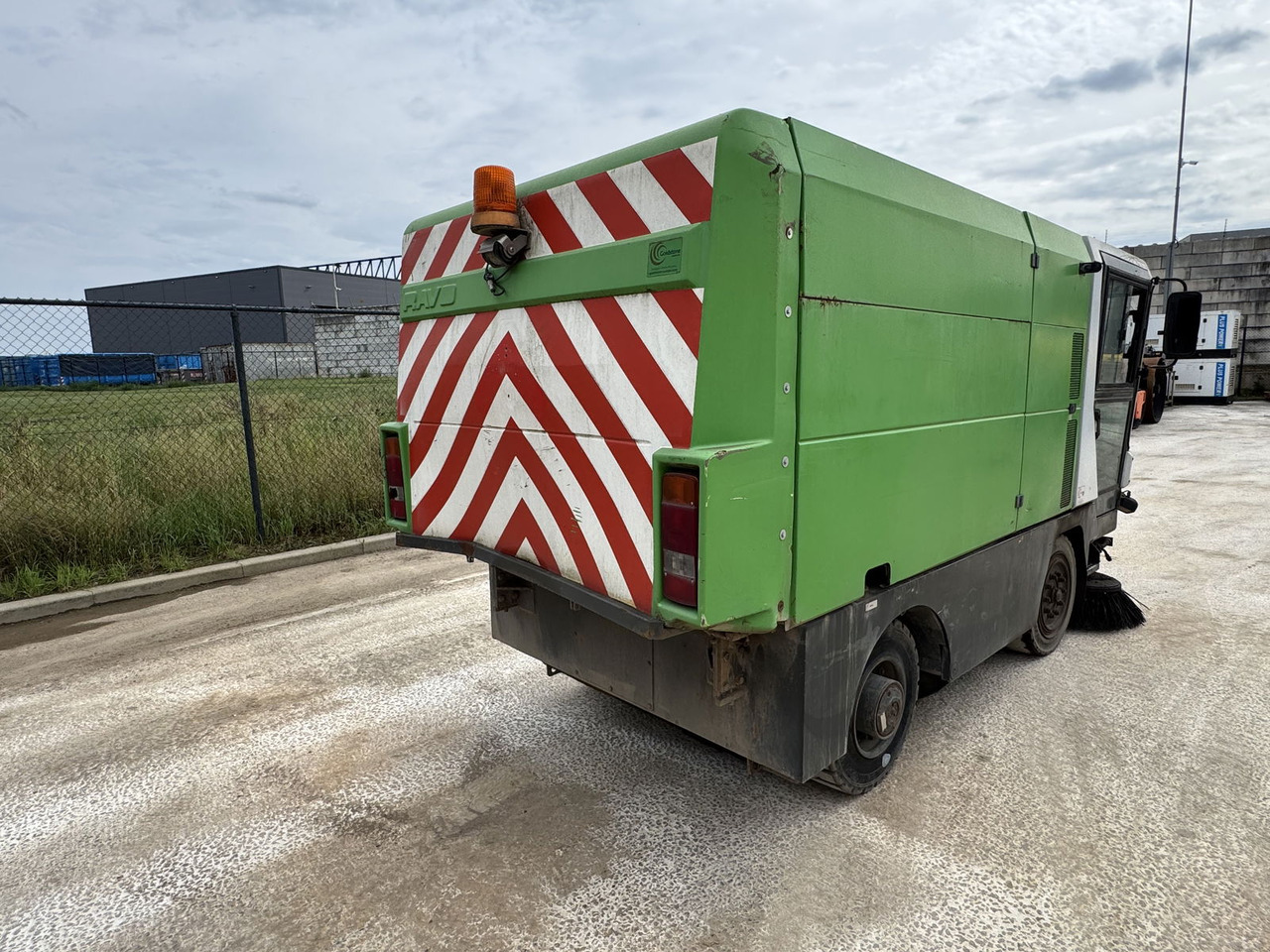 Ravo Sweeper - Подметально-уборочная машина: фото 4 Ravo Sweeper - Подметально-уборочная машина: фото 4
