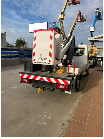 Usado Topy 11.1 sobre FORD TRANSIT CC FT3500 - Грузовик с подъемником: фото 4 Usado Topy 11.1 sobre FORD TRANSIT CC FT3500 - Грузовик с подъемником: фото 4