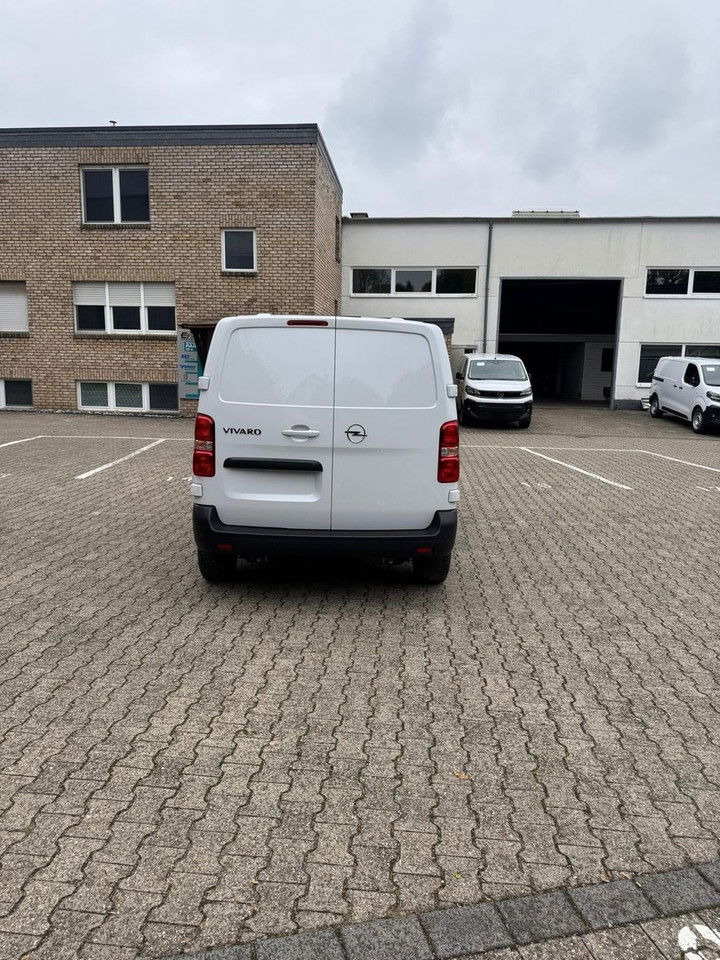 Новый Цельнометаллический фургон Opel Vivaro 120 PS L2H1: фото 7