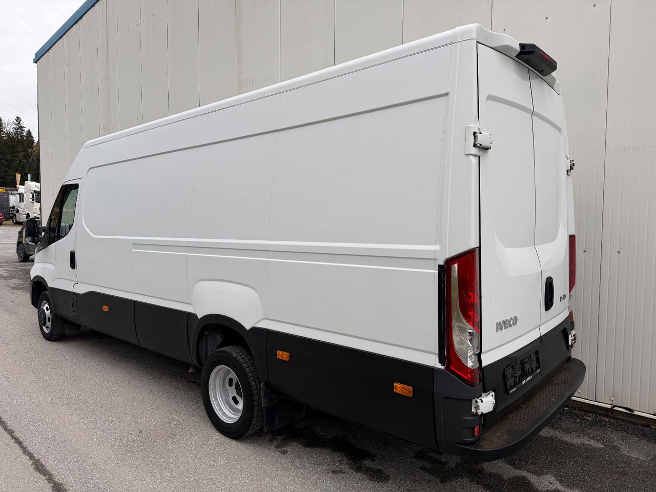 Iveco Daily 50C15 Maxi 3,0HPI 3,5T - Цельнометаллический фургон: фото 4 Iveco Daily 50C15 Maxi 3,0HPI 3,5T - Цельнометаллический фургон: фото 4