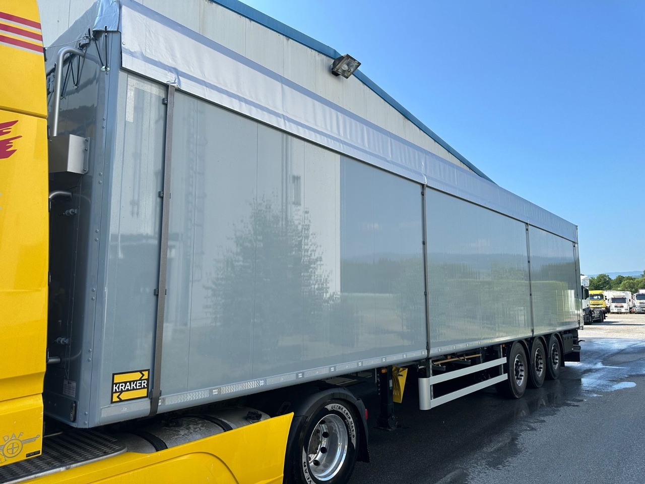 Kraker CF-200ZL Lift 92m³ - Полуприцеп с подвижным полом: фото 1 Kraker CF-200ZL Lift 92m³ - Полуприцеп с подвижным полом: фото 1