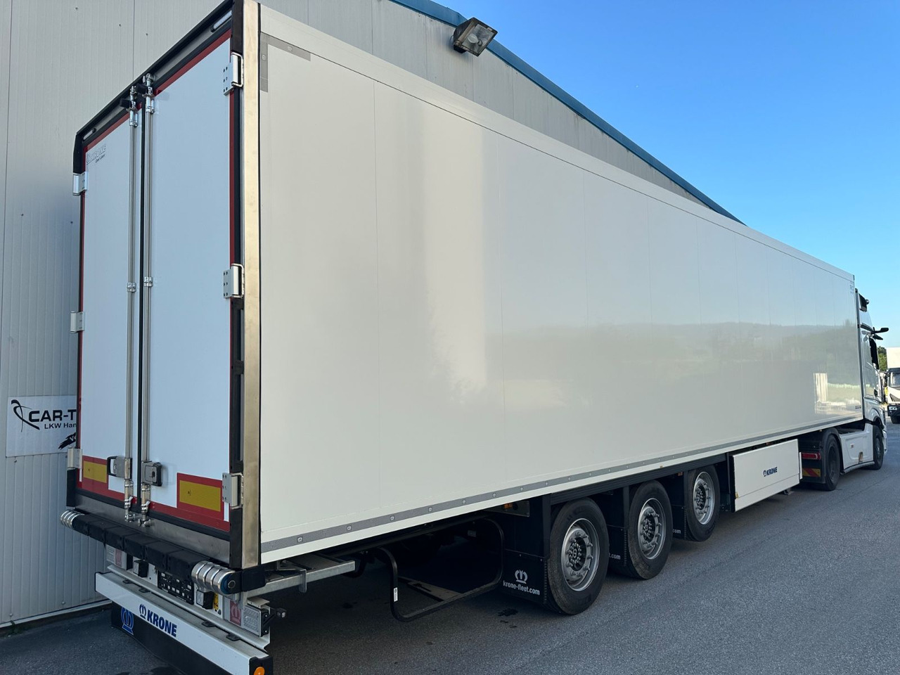 Krone SD 27 TK SLX300 Doppelstock/Blumenbreit 2,7m - Полуприцеп-рефрижератор: фото 4 Krone SD 27 TK SLX300 Doppelstock/Blumenbreit 2,7m - Полуприцеп-рефрижератор: фото 4