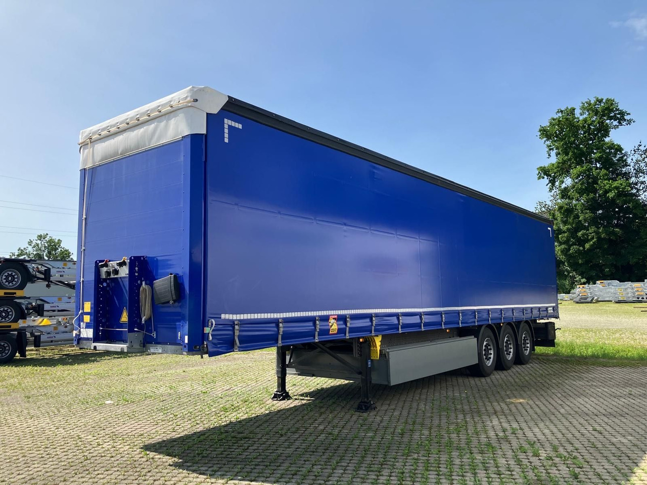 Schmitz Cargobull SCS 24 Lift/Pal-Kasten/ DEMO wie neu - Тентованный полуприцеп: фото 1 Schmitz Cargobull SCS 24 Lift/Pal-Kasten/ DEMO wie neu - Тентованный полуприцеп: фото 1
