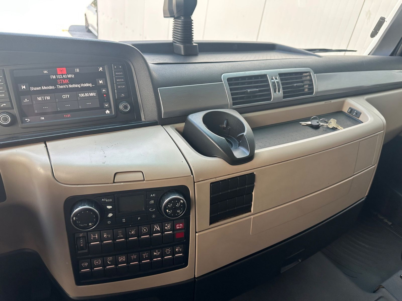 Тягач MAN TGX 18.460 XXL Intarder/Standklima: фото 10