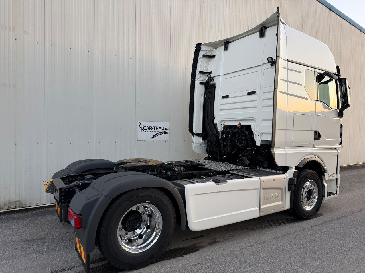 MAN TGX18.540 ALU/LED/2-Hyd - Тягач: фото 3 MAN TGX18.540 ALU/LED/2-Hyd - Тягач: фото 3