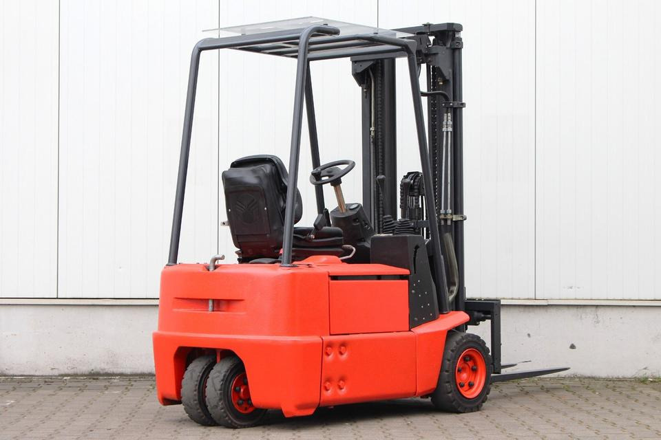 LINDE E15Z-02 Triplex 4,7m - Электропогрузчик: фото 2 LINDE E15Z-02 Triplex 4,7m - Электропогрузчик: фото 2