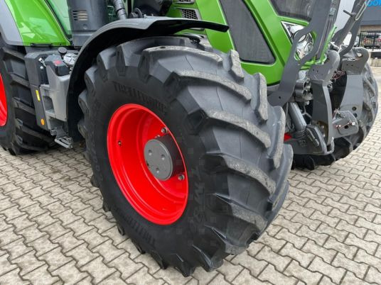 Fendt 720 S4 PROFI PLUS - Трактор: фото 4 Fendt 720 S4 PROFI PLUS - Трактор: фото 4