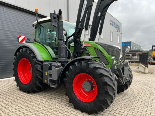 Fendt 720 S4 PROFI PLUS - Трактор: фото 2 Fendt 720 S4 PROFI PLUS - Трактор: фото 2