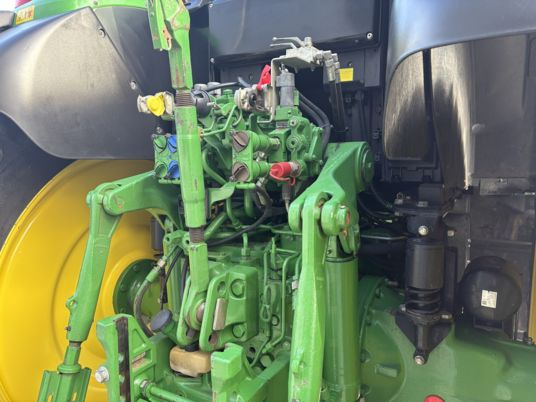 Трактор John Deere 6195M: фото 7 Трактор John Deere 6195M: фото 7