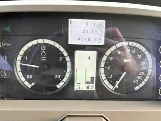 Трактор John Deere 6195M: фото 11 Трактор John Deere 6195M: фото 11