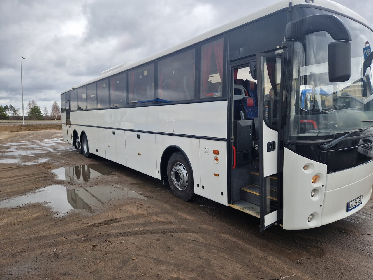 VOLVO B12B VEST HORISONT - Туристический автобус: фото 3 VOLVO B12B VEST HORISONT - Туристический автобус: фото 3