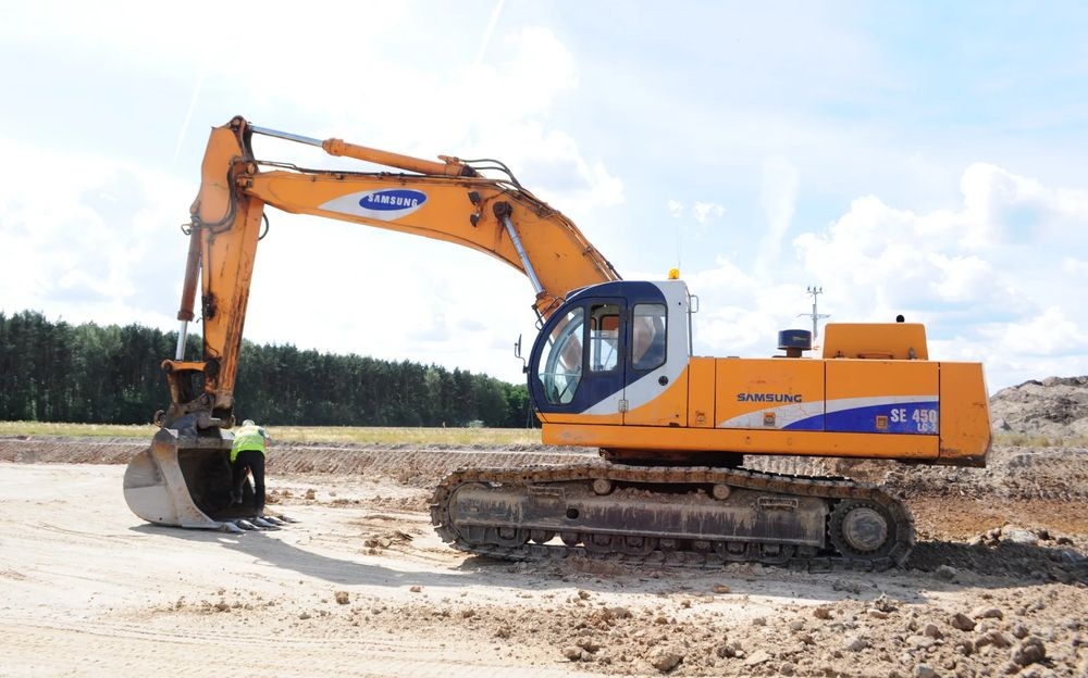 Zwolnica koparki Samsung SE 450 LC - Гусеничный экскаватор: фото 1 Zwolnica koparki Samsung SE 450 LC - Гусеничный экскаватор: фото 1