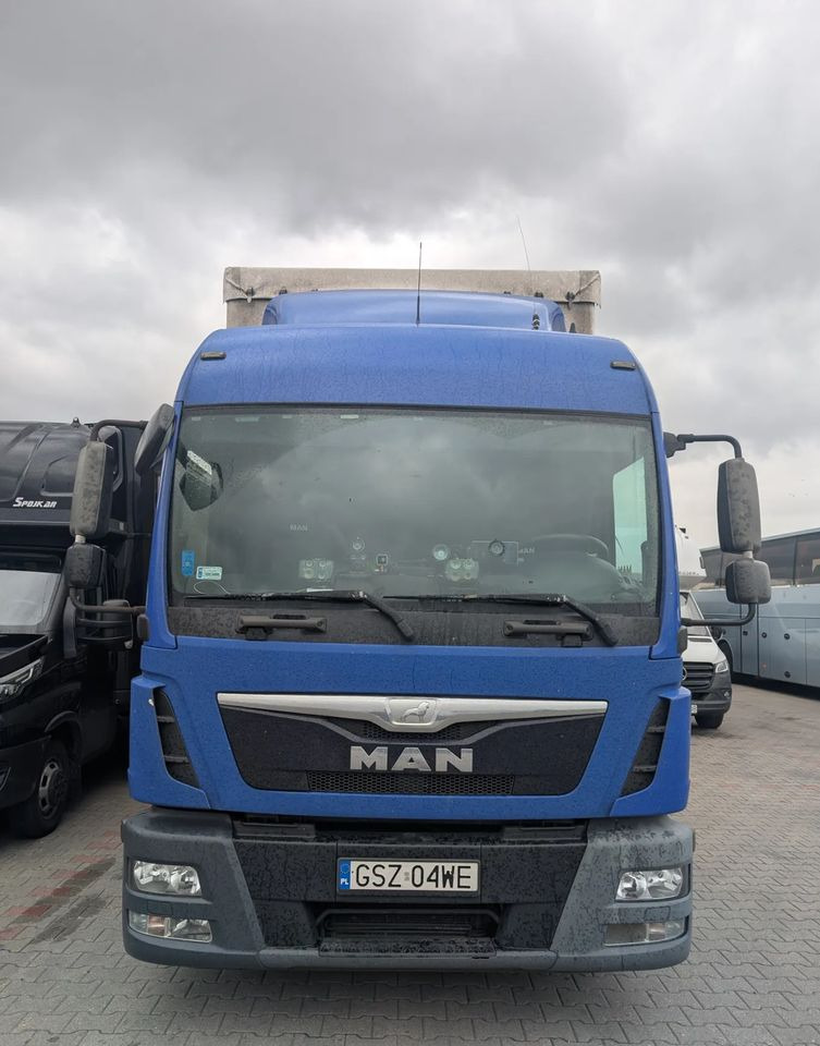 MAN TRUCK TGL - Тентованный грузовик: фото 2 MAN TRUCK TGL - Тентованный грузовик: фото 2