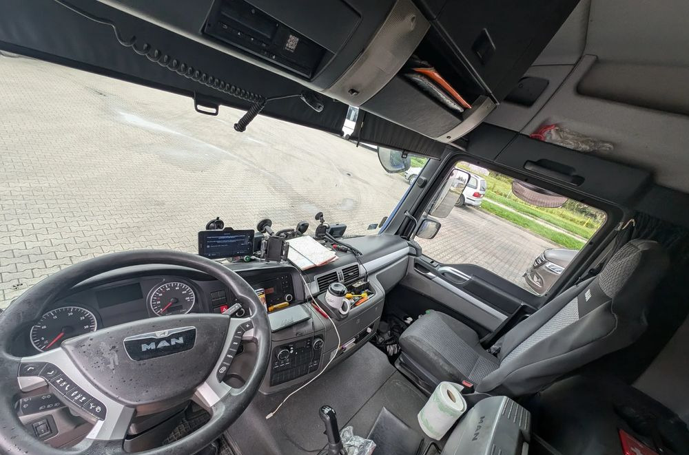 MAN TRUCK TGL - Тентованный грузовик: фото 3 MAN TRUCK TGL - Тентованный грузовик: фото 3