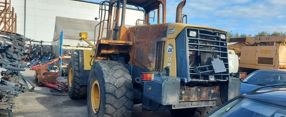 Komatsu WA430- 6 most tyl - Подвеска: фото 1 Komatsu WA430- 6 most tyl - Подвеска: фото 1