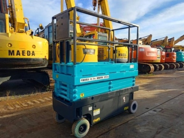 AIRMAN ENTL061 - Ножничный подъемник: фото 1 AIRMAN ENTL061 - Ножничный подъемник: фото 1