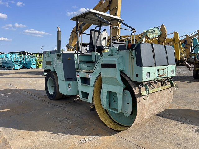 Комбинированный каток BOMAG BW144AC-2: фото 7