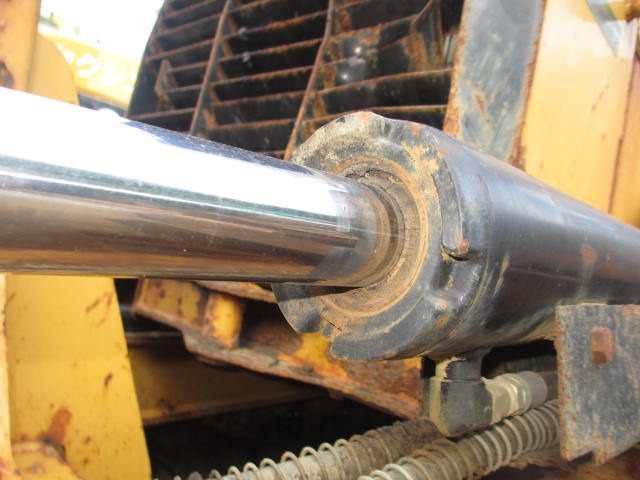 Бульдозер CAT D3K2: фото 20 Бульдозер CAT D3K2: фото 20