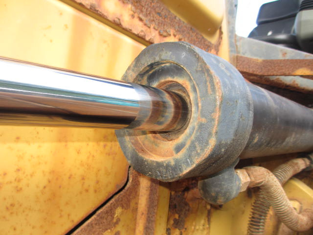 Бульдозер CAT D3K2: фото 19 Бульдозер CAT D3K2: фото 19