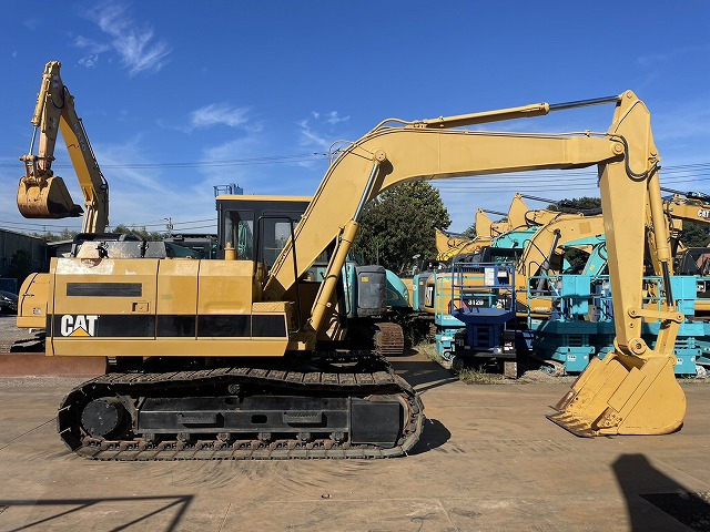 Гусеничный экскаватор CAT E110B: фото 6