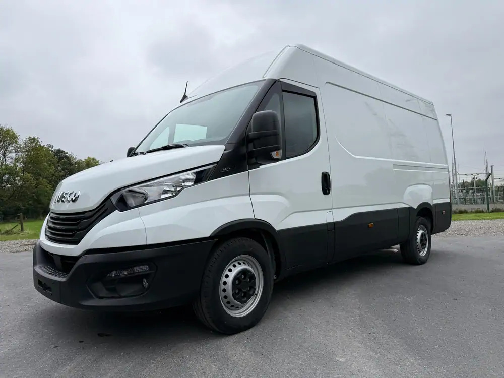 Iveco Daily 35-140 *L2H2*DISPO DE STOCK*Airco*Cruise control - Цельнометаллический фургон: фото 1 Iveco Daily 35-140 *L2H2*DISPO DE STOCK*Airco*Cruise control - Цельнометаллический фургон: фото 1