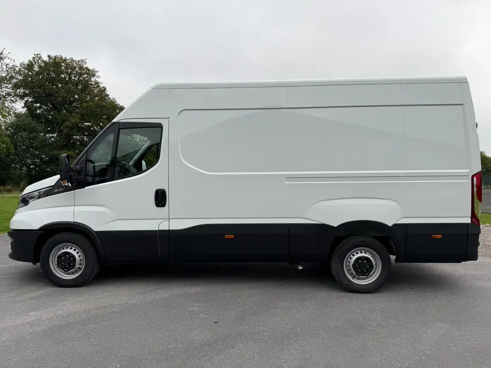 Iveco Daily 35-140 *L2H2*DISPO DE STOCK*Airco*Cruise control - Цельнометаллический фургон: фото 4 Iveco Daily 35-140 *L2H2*DISPO DE STOCK*Airco*Cruise control - Цельнометаллический фургон: фото 4