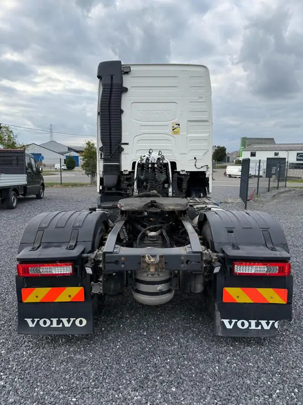 Volvo FH 500 Globetrotter Jantes alcoa*Hydraulique*Euro6 - Тягач: фото 4 Volvo FH 500 Globetrotter Jantes alcoa*Hydraulique*Euro6 - Тягач: фото 4