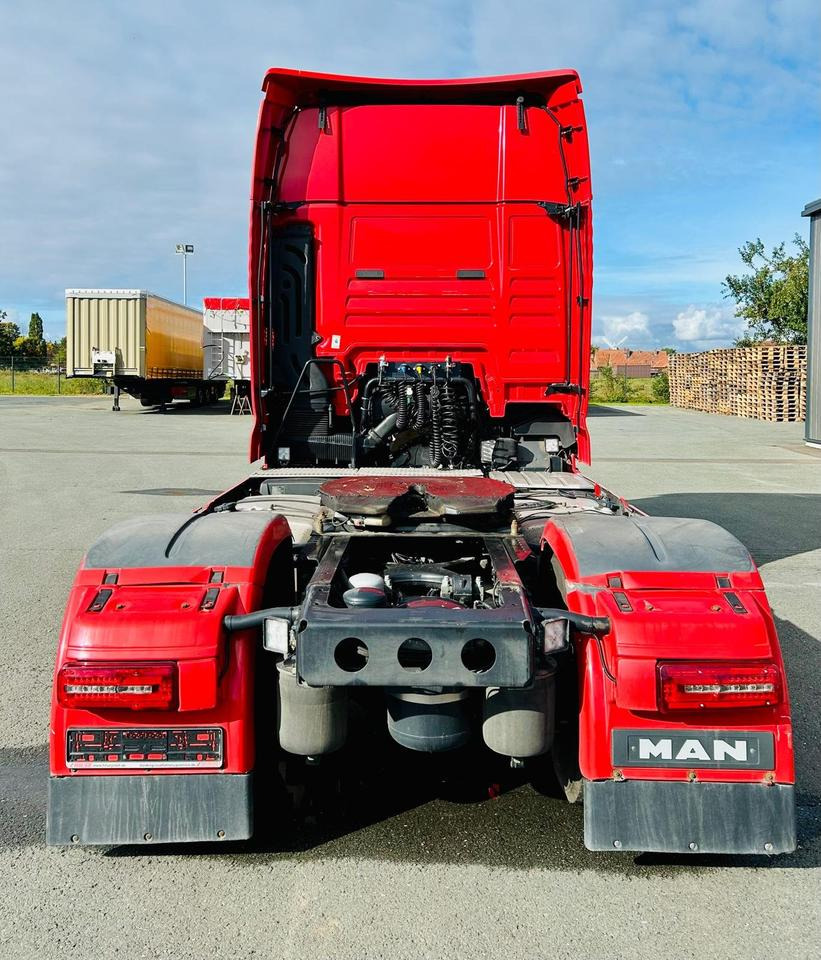 MAN TGX 18.500 4x2 LLS + XXL + Leder + Autom. + Voll-Verkleidung - Тягач: фото 4 MAN TGX 18.500 4x2 LLS + XXL + Leder + Autom. + Voll-Verkleidung - Тягач: фото 4