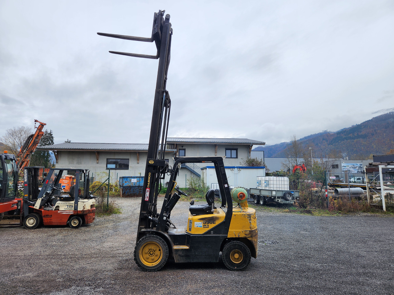 DAEWOO G30E-3 - Газовый погрузчик: фото 1 DAEWOO G30E-3 - Газовый погрузчик: фото 1