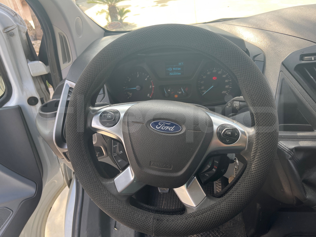 Туристический автобус Ford Transit: фото 18 Туристический автобус Ford Transit: фото 18