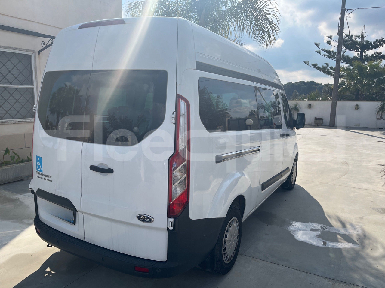 Туристический автобус Ford Transit: фото 9 Туристический автобус Ford Transit: фото 9